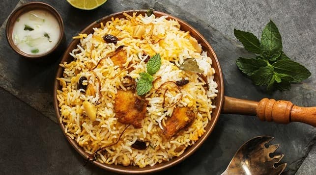 Hyderabadi Chicken Dum Biryani